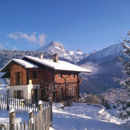 Magnifique Chalet Valerie 5 Chambres A Coucher & Vue Unique กรียง ภายนอก รูปภาพ