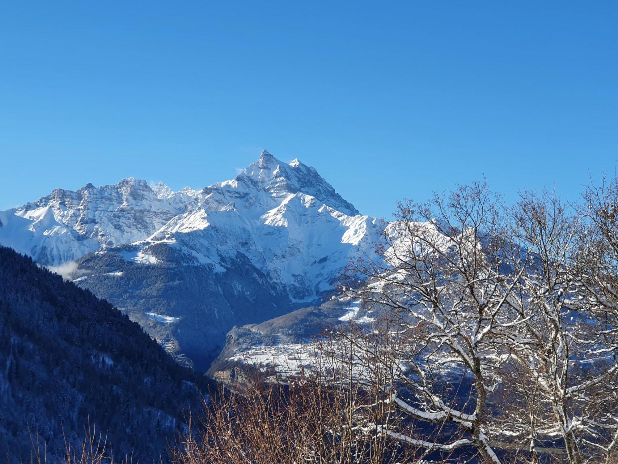 Magnifique Chalet Valerie 5 Chambres A Coucher & Vue Unique กรียง ภายนอก รูปภาพ